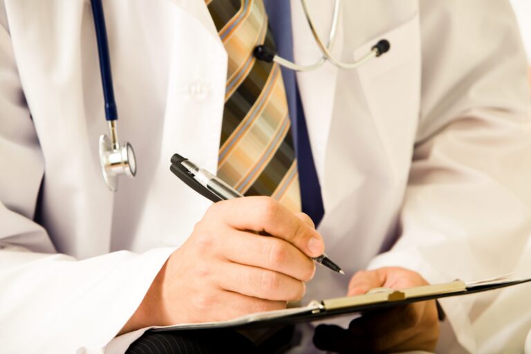 Do You Really Need a US Medical License First? 7 Myths Holding Foreign-Trained Doctors Back